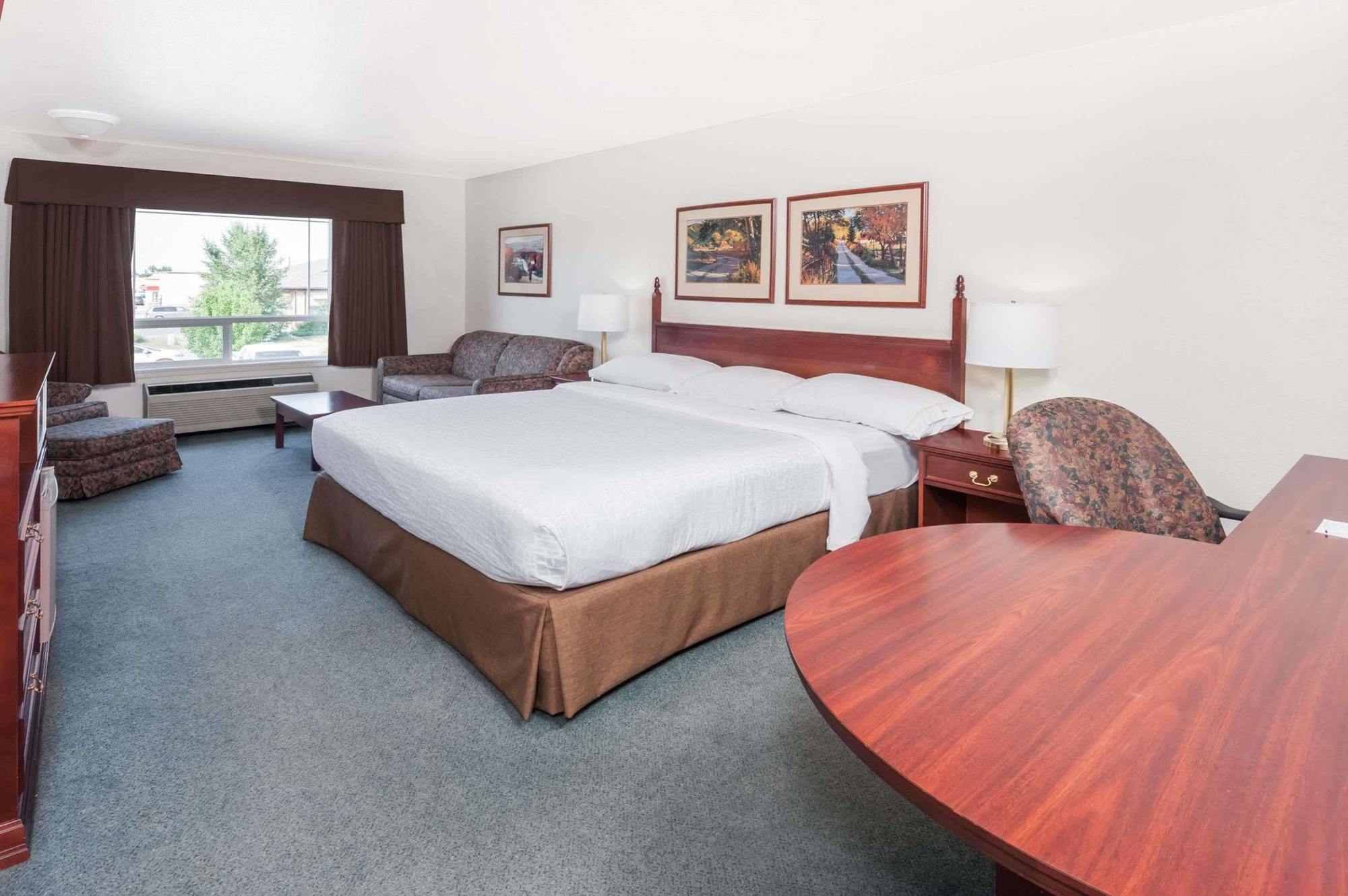 Super 8 By Wyndham High River Ab Eksteriør billede